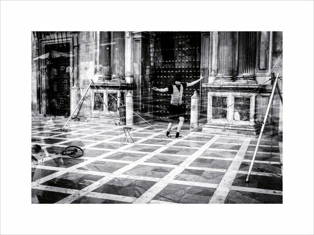 En la cuerda floja (Serie "Iliberri")