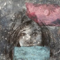 Mirada entre azul y cielo rosa