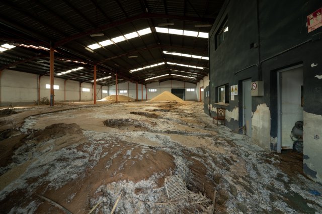 Interior de una nave, Polígono Industrial de Catarroja